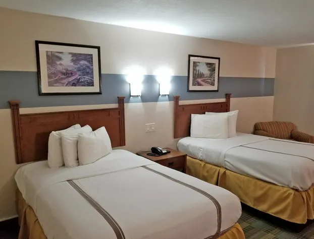 Americas Best Value Inn Marshall hotel detail image 4