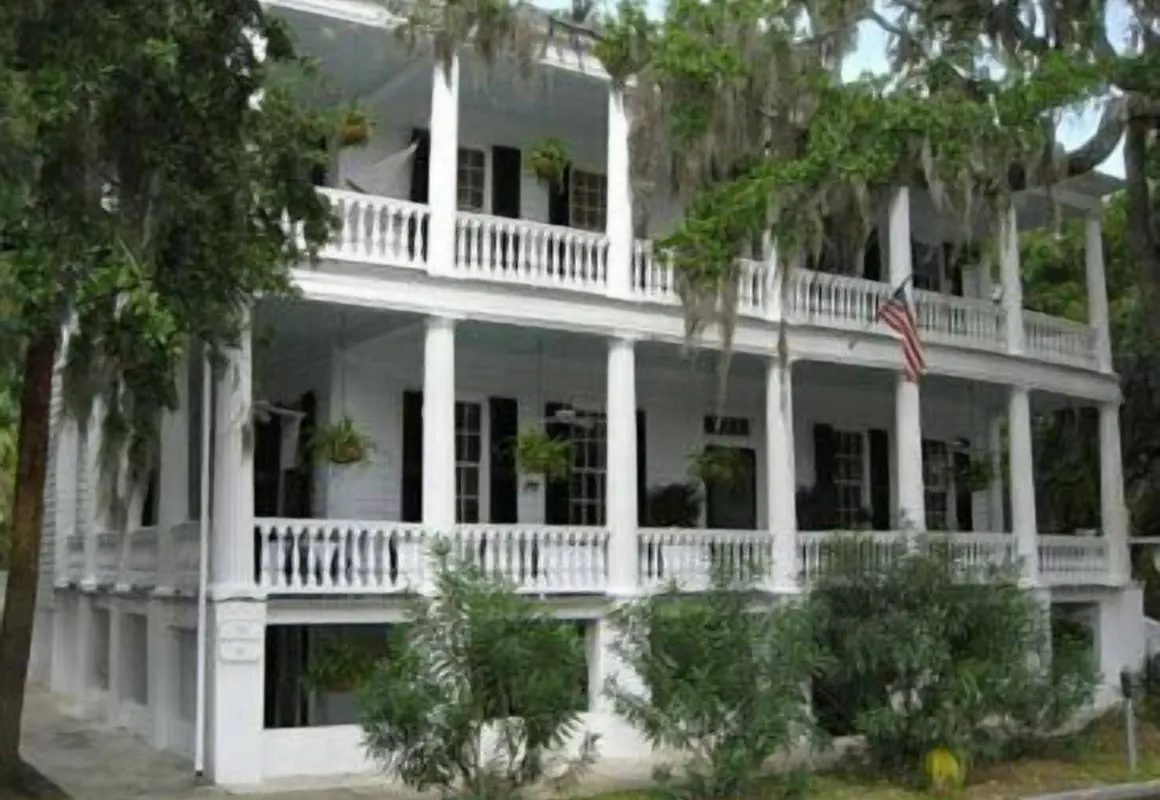 Rhett House Inn hotel hero