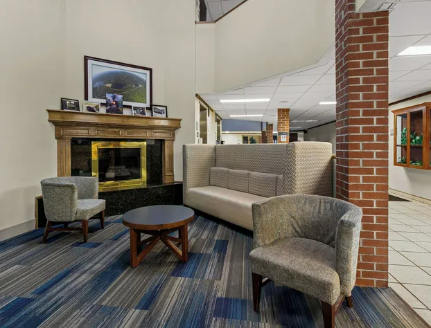 Quality Inn & Suites Altoona hotel detail image 4