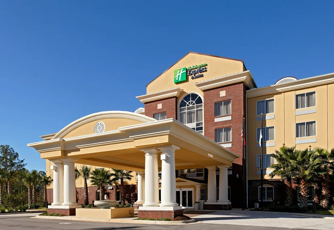 Holiday Inn Express Hotel & Suites Crestview by IHG hotel hero