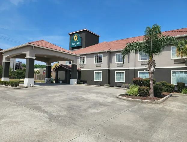 La Quinta Inn & Suites by Wyndham Morgan City hotel detail image 2