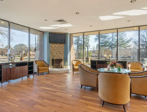 Williamsburg Suites hotel detail image 4