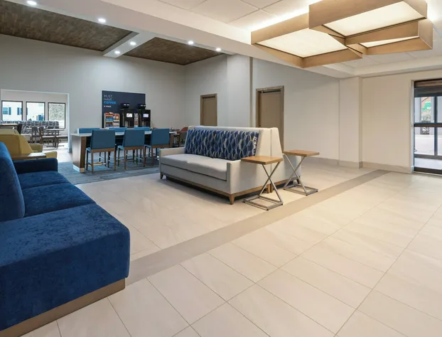 Holiday Inn Express & Suites Leesburg - Historic District by IHG hotel detail image 3