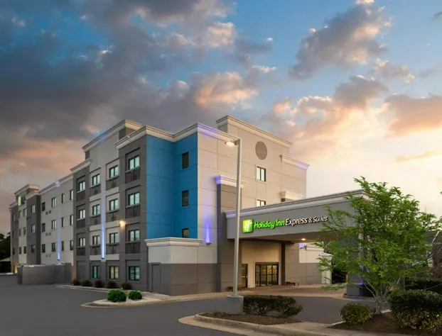 Holiday Inn Express & Suites Leesburg - Historic District by IHG hotel detail image 1