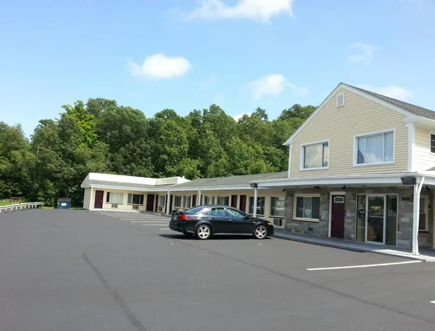 Americas Best Value Inn Providence North Scituate hotel detail image 1