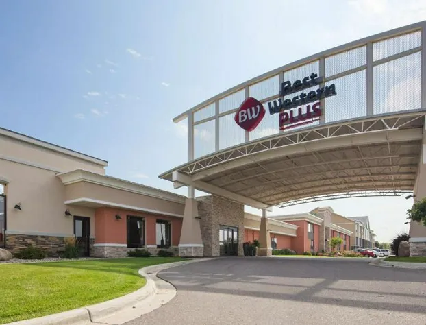 Best Western Plus Willmar hotel detail image 1