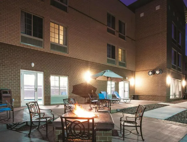 La Quinta Inn & Suites by Wyndham Duluth hotel detail image 3