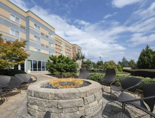 Courtyard by Marriott Atlanta McDonough hotel detail image 1