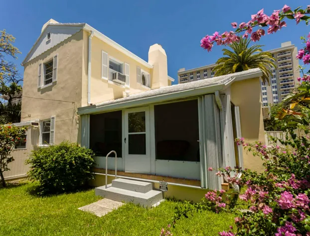 Granada Inn hotel detail image 1