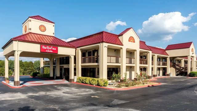 Red Roof Inn & Suites Clinton, TN hotel detail image 1