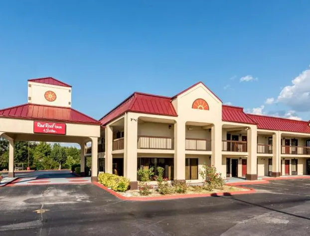 Red Roof Inn & Suites Clinton, TN hotel detail image 2