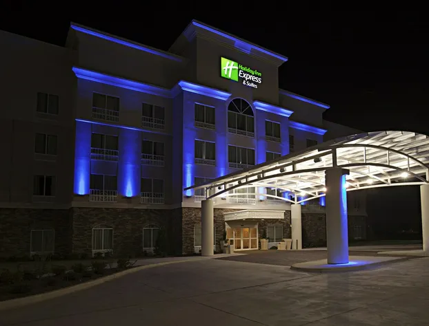 Holiday Inn Express Hotel & Suites Bossier City - Louisiana by IHG hotel detail image 1