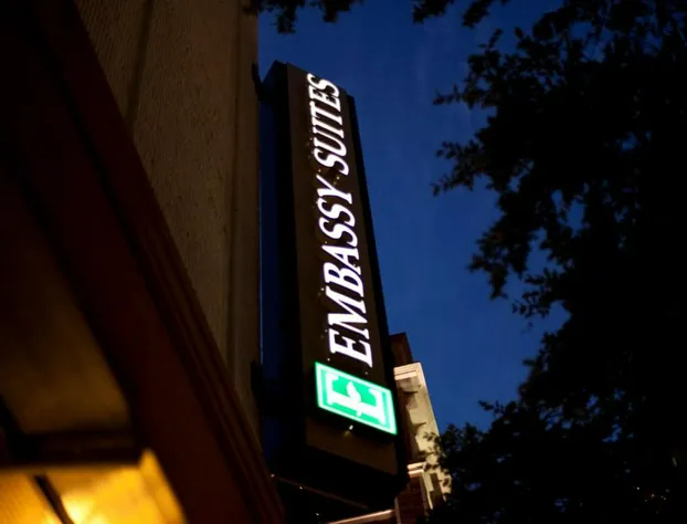 Embassy Suites by Hilton Fort Worth Downtown hotel detail image 3