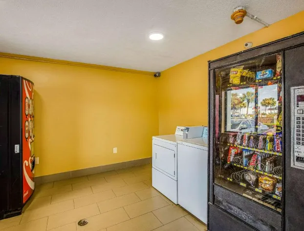 Quality Inn Mobile West Tillmans Corner hotel detail image 4