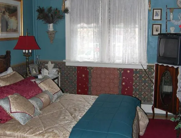 Schuster Mansion Bed & Breakfast hotel detail image 3