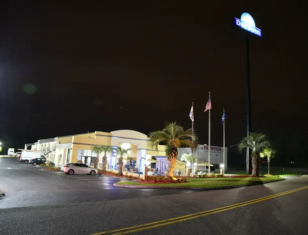 Days Inn by Wyndham Ladson Summerville Charleston hotel detail image 1