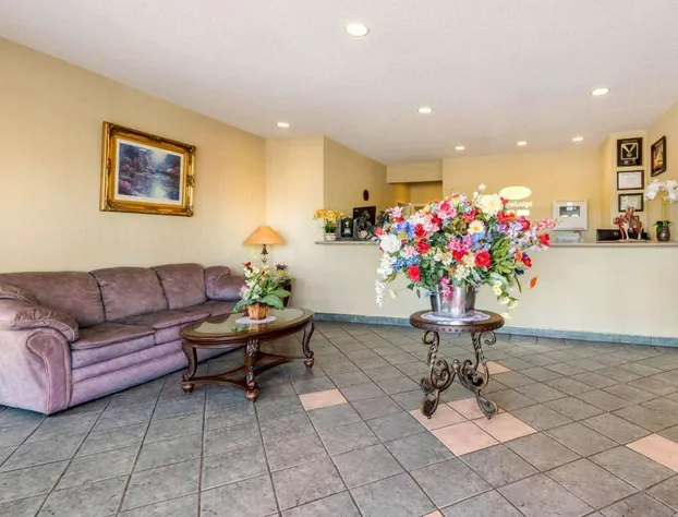 Econo Lodge Colorado Springs near Airport hotel detail image 4