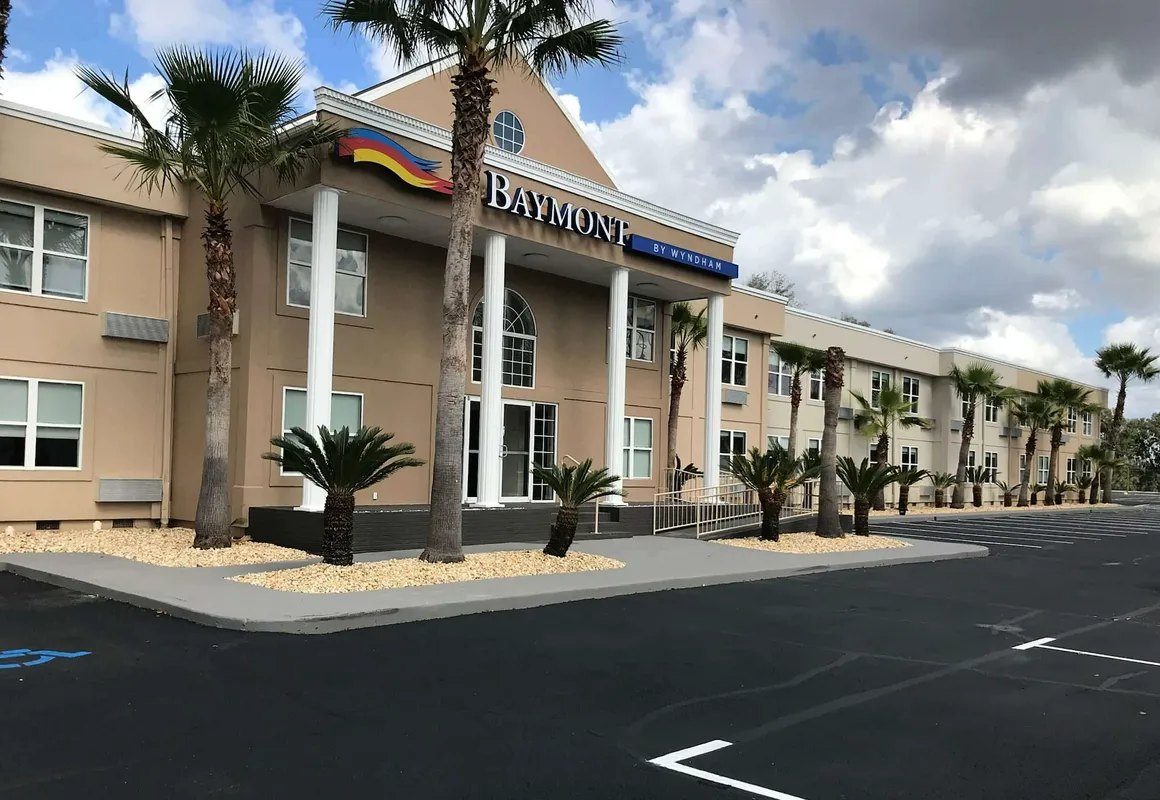 Baymont by Wyndham Lake Park Valdosta I-75 hotel hero