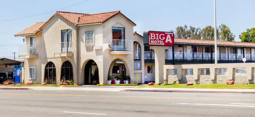 Big A Motel hotel hero