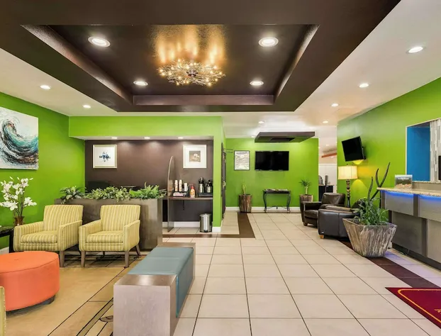 Clarion Inn & Suites Russellville I-40 hotel detail image 3