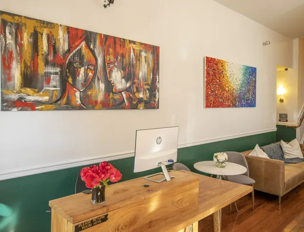 Washington Square Inn hotel detail image 2