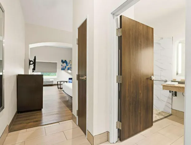 Best Western Iowa/Lake Charles East hotel detail image 4