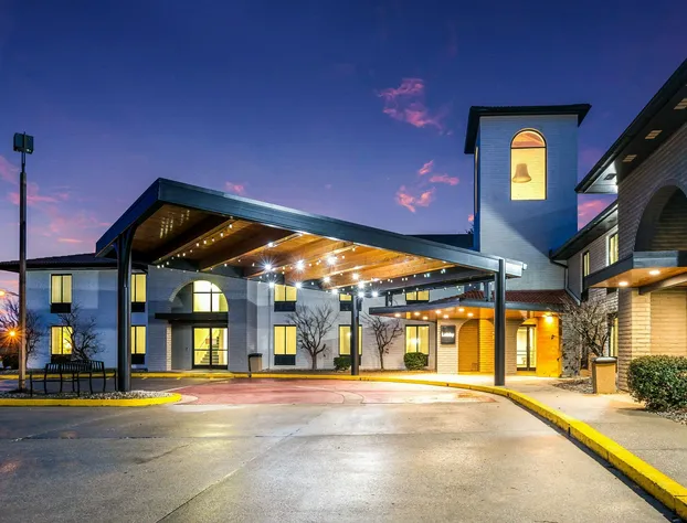 Clarion Pointe Richmond North near University hotel detail image 1