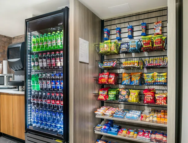 Clarion Pointe Richmond North near University hotel detail image 3