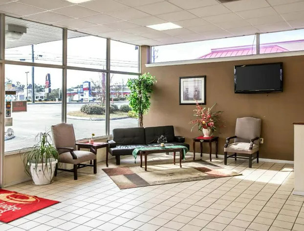 Rodeway Inn & Suites Wilmington North hotel detail image 2