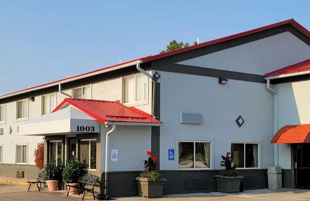 Super 8 by Wyndham Jacksonville hotel detail image 1