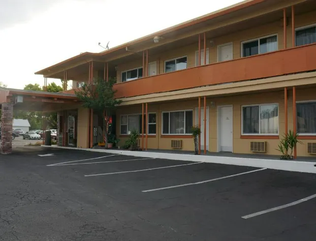 Classic Inn Red Bluff hotel detail image 1