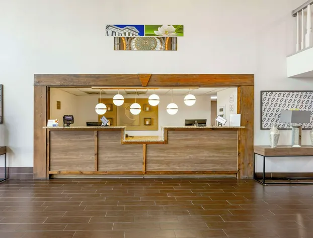 Comfort Inn Meridian - Bonita Lakes hotel detail image 3