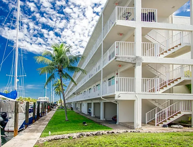 Skipjack Resort & Marina hotel detail image 3