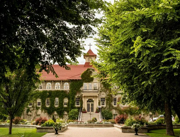 St. Eugene Golf Resort & Casino hotel detail image 3