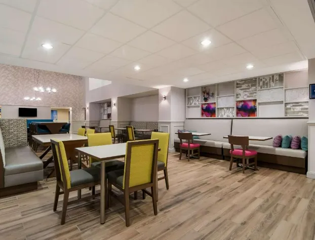 Hampton Inn Wilson Downtown hotel detail image 3