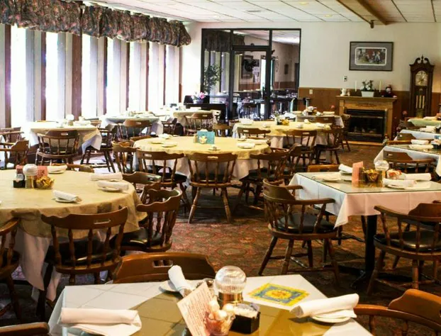 Voyageur Inn and Conference Center hotel detail image 3