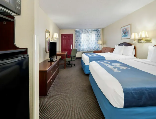 Days Inn & Suites by Wyndham Bentonville hotel detail image 3