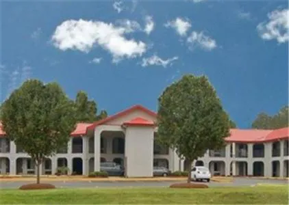 Country Hearth Inn and Suites Dawson hotel detail image 1