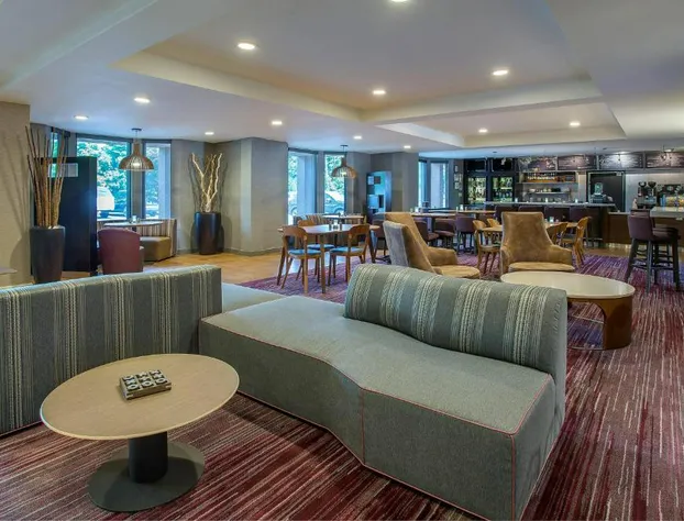 Courtyard by Marriott Knoxville Cedar Bluff hotel detail image 2