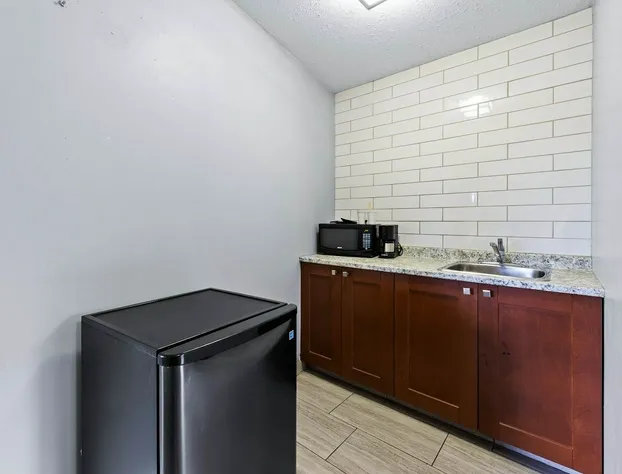 The Vista Inn hotel detail image 1