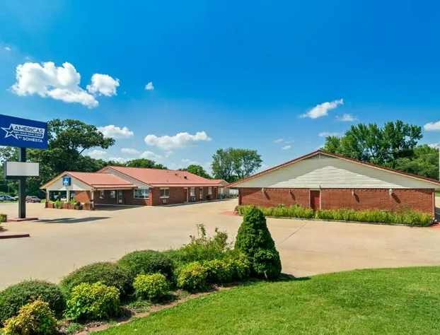 Americas Best Value Inn & Suites Siloam Springs hotel detail image 1