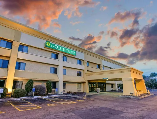 La Quinta Inn & Suites by Wyndham Stevens Point hotel detail image 2