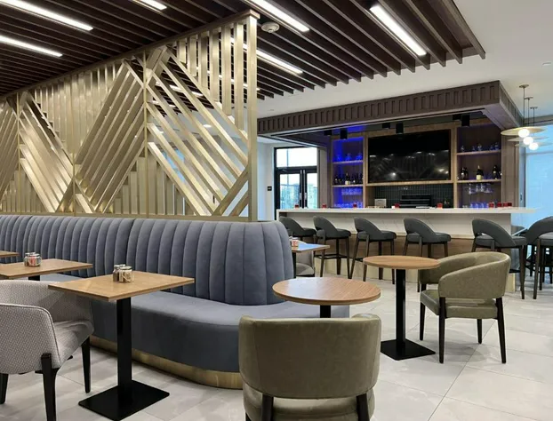 DoubleTree by Hilton Fort Worth Fossil Creek hotel detail image 4