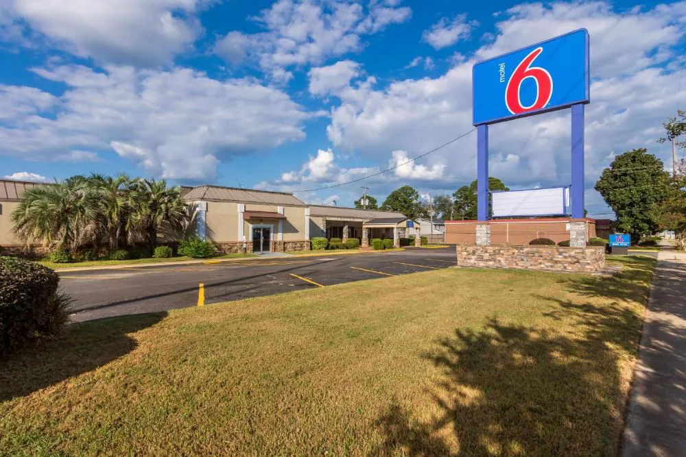 Motel 6 Warner Robins, GA hotel hero