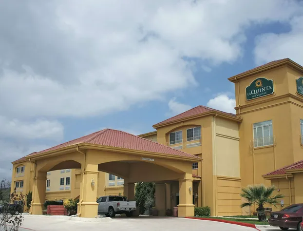 La Quinta Inn & Suites by Wyndham Kerrville hotel detail image 4