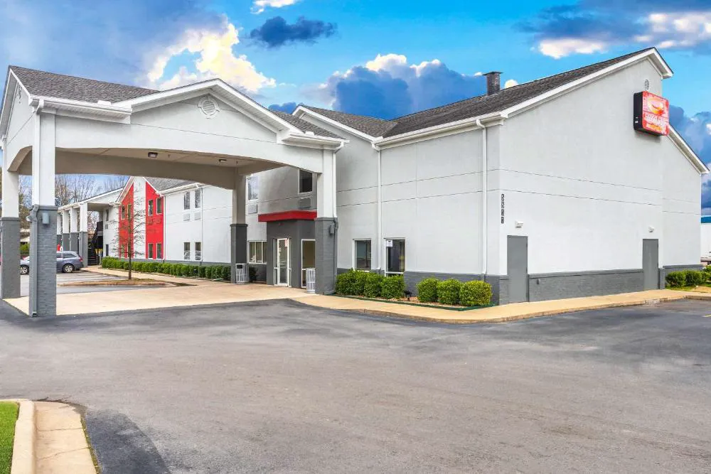 Econo Lodge Inn & Suites Pritchard Road North Little Rock hotel hero