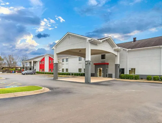 Econo Lodge Inn & Suites Pritchard Road North Little Rock hotel detail image 1