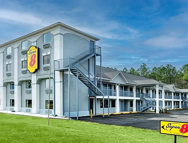 Super 8 by Wyndham Moss Point hotel detail image 1