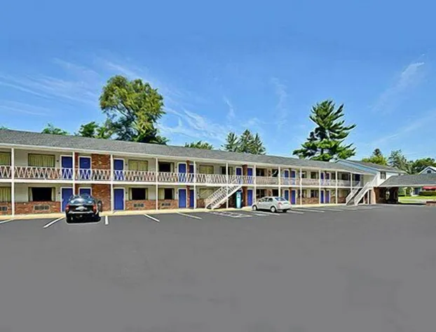 Motel 6 Albany, NY - Airport hotel detail image 1