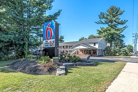 Motel 6 Albany, NY - Airport hotel hero